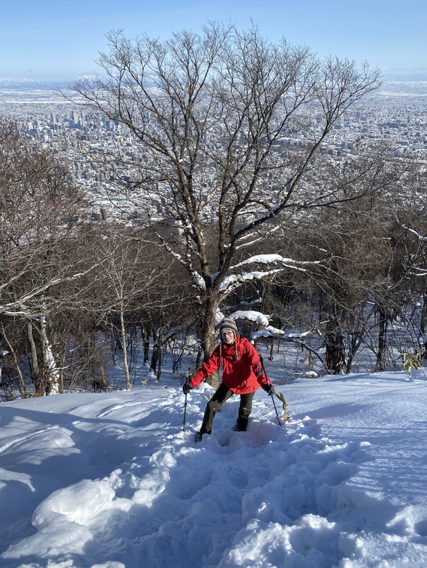 2021年1月 『札幌の裏庭を登る、そして食べる』 January 2021 \"Winter Hiking and Eating in Sapporo\"_c0219616_10010122.jpg