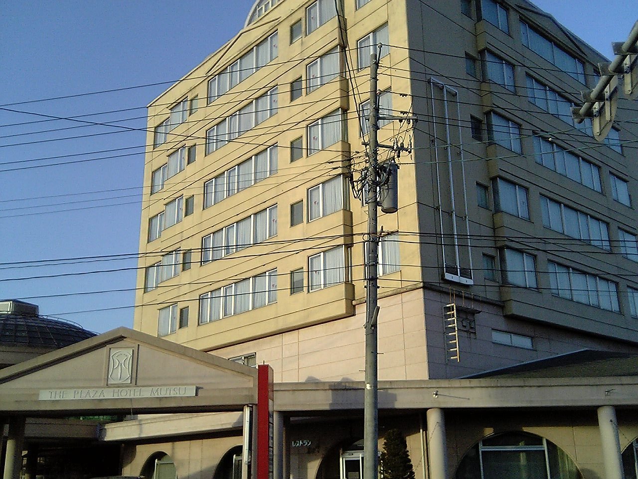 2005/5GW 青森怪所めぐり~梵珠山、三内丸山遺跡、恐山、日本中央の碑、キリストの墓、大石神ピラミッド、仏ヶ浦遠景ほか(暫定報告書)携帯デジカメ版_b0116271_16265899.jpg