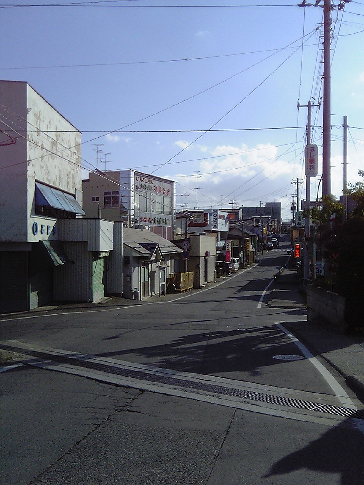 2005/5GW 青森怪所めぐり~梵珠山、三内丸山遺跡、恐山、日本中央の碑、キリストの墓、大石神ピラミッド、仏ヶ浦遠景ほか(暫定報告書)携帯デジカメ版_b0116271_17545636.jpg