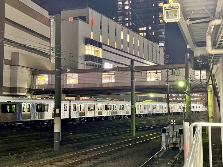 昨夜の八王子駅の東急車両♪_c0212604_06155555.jpeg