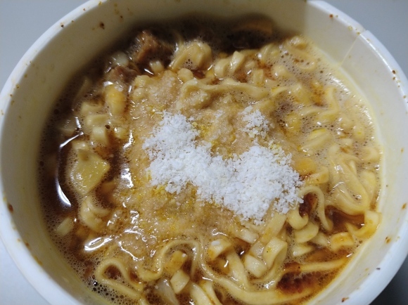 3 18夜勤飯 日清カップヌードル欧風チーズカレー セブンイレブン塩むすび ツナと玉子のサラダ 無駄遣いな日々 3 18夜勤飯 日清カップヌードル欧風チーズカレー セブンイレブン塩むすび ツナと玉子のサラダ 無駄遣いな日々