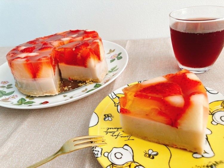 お鍋ひとつで絶品スイーツ!いちごのゼリーケーキの作り方・レシピ_c0405952_15073489.jpg