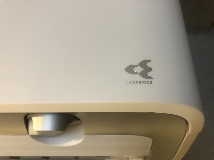 空気清浄機能付エアコン2_e0028417_15132438.jpeg