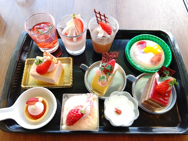 びわ湖大津プリンスホテルのワールドランチ ストロベリースイーツブッフェ Emily Diary びわ湖大津プリンスホテルのワールドランチ ストロベリースイーツブッフェ Emily Diary