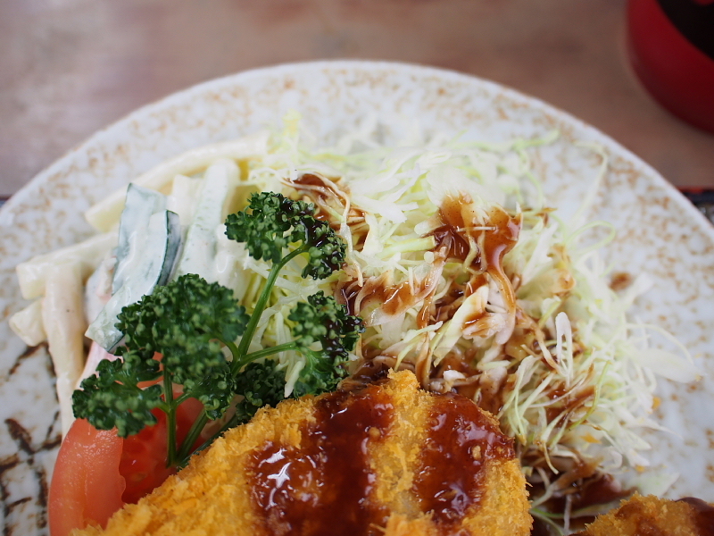 【真心こそ食の提供の本質】キング食堂＠木更津　「特製コロッケ定食」_b0008655_23453923.jpg