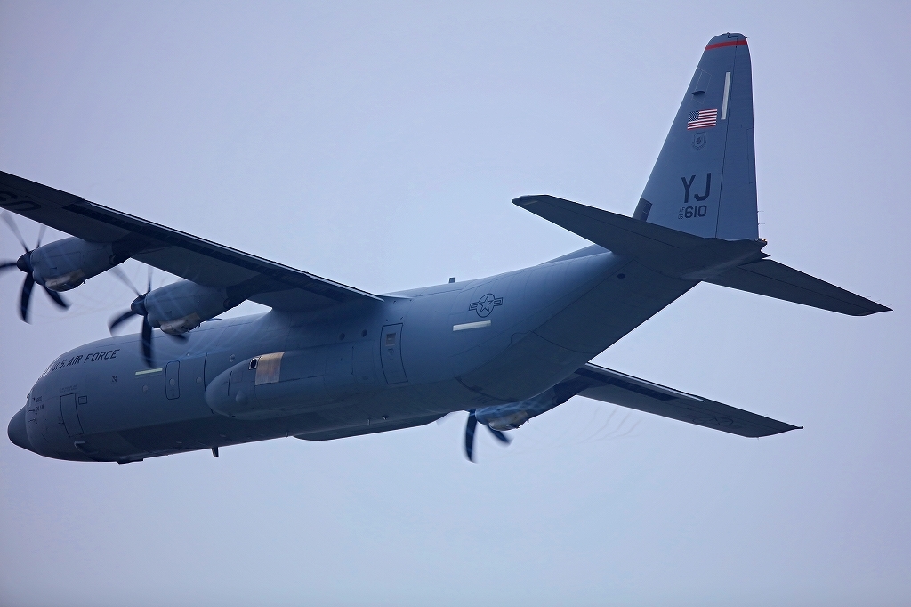 今や希少な極上品U.S.AIR FORCE 3C MEDIUM-REGULAR ☆ナイキ☆大人気 W AIR FORCE 1 '07 FZ3597-133 ナイキ (Nike