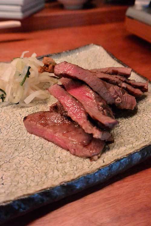 【(山梨グルメ)甲府市「たん焼 与平」・・・青いタイルが目印の和モダンな牛タン料理専門店!!】_a0005436_12564247.jpg