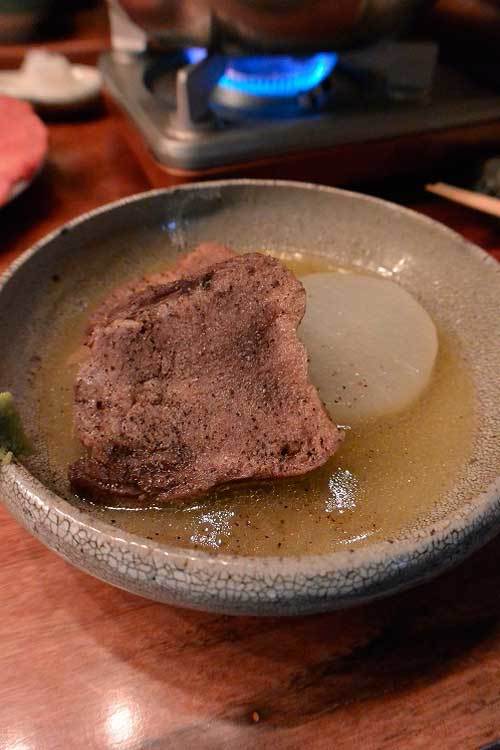 【(山梨グルメ)甲府市「たん焼 与平」・・・青いタイルが目印の和モダンな牛タン料理専門店!!】_a0005436_13340752.jpg