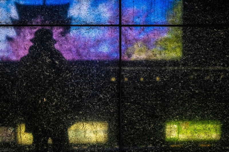 色彩豊かな光蜥蜴が潜む夜の京都駅_d0353489_08583495.jpg
