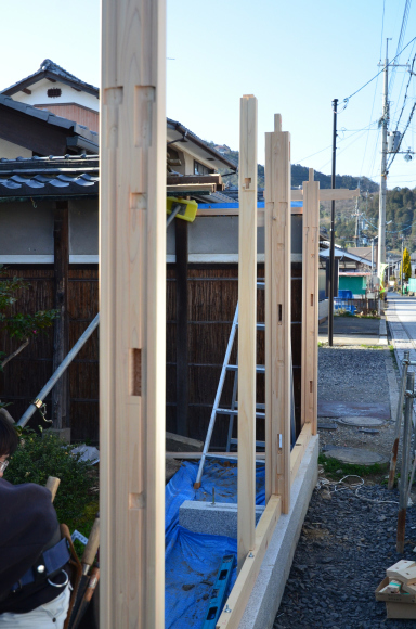 数寄屋門と塀　新築工事_e0164563_09053645.jpg