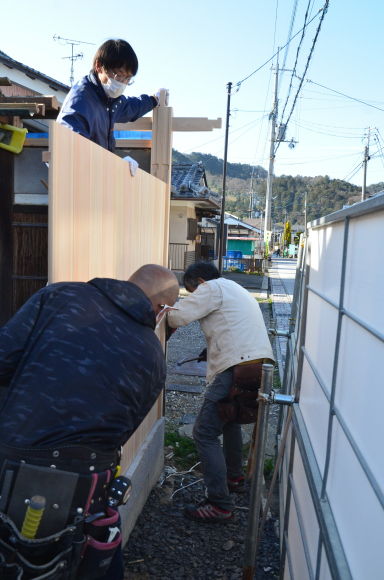 数寄屋門と塀　新築工事_e0164563_09065880.jpg