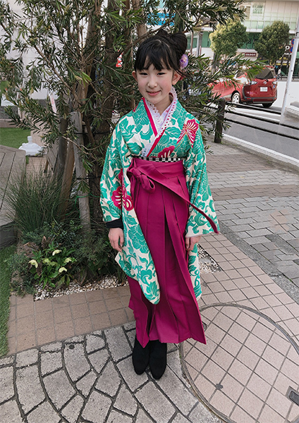 可愛いね 小学校卒業式のお客様 それいゆのおしゃれ着物レンタル 可愛いね 小学校卒業式のお客様 それいゆのおしゃれ着物レンタル