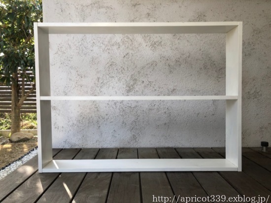 【ガーデンDIY】ウォールシェルフ作りと小屋のディスプレイ_c0293787_16031018.jpg