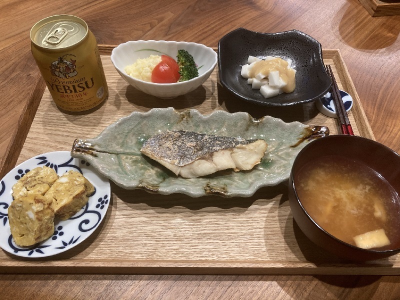 献立 スズキの塩焼き 玉子焼き ポテトサラダ 長芋の酢味噌和え 豆腐と油揚げのお味噌汁 ビール Kajuの 今日のお料理 簡単レシピ 献立 スズキの塩焼き 玉子焼き ポテトサラダ 長芋の酢味噌和え 豆腐と油揚げのお味噌汁 ビール Kajuの 今日のお料理 簡単レシピ