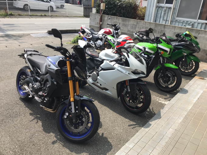 桜が速いがバイクも速くて素敵な愛車自慢です^_^_d0132688_19074048.jpg