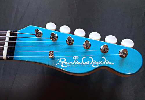 Electric Blue Metallicの「Moderncaster T」が完成!_e0053731_17285409.jpeg