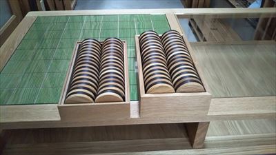 オセロテーブル_d0165772_17075446.jpg
