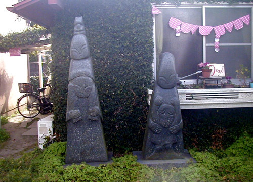 ●吉本豊の野外彫刻、その5_d0053294_12482346.jpg