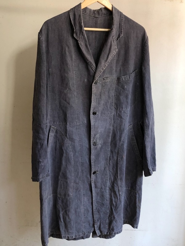 Faded Black Linen Maquignon Coat : DIGUPPER BLOG