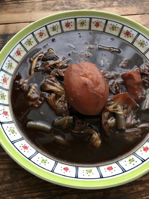 名古屋風牛肉の煮込み 朝のシナモンロール E N Joy