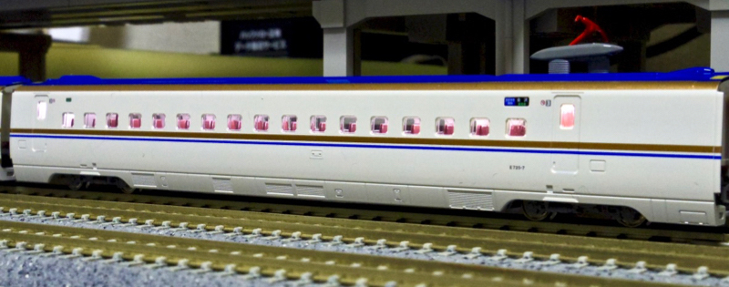 KATO E7系新幹線 E723-01(先頭車両)を分解して室内灯LED搭載