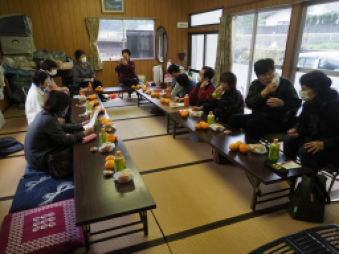 女性会の引継ぎ_c0116915_23432077.jpg
