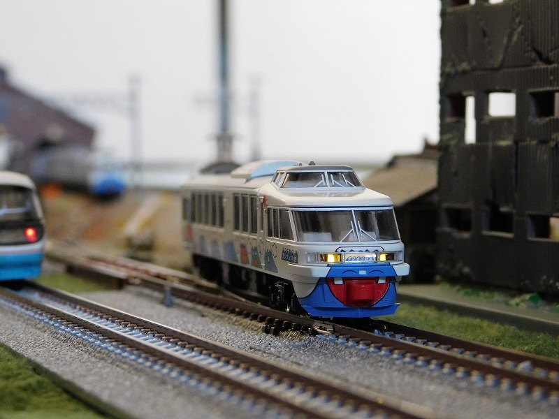 在籍ラッピング車両】 富士急行 ー 2000系フジサン特急 : げ～じN