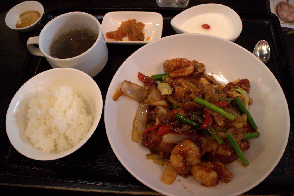 三条商店街でランチ 魏飯夷堂 京都ときどき沖縄ところにより気まぐれ
