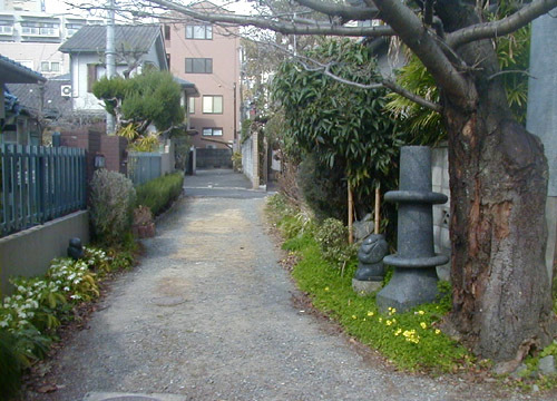 ●吉本豊の野外彫刻、その6_d0053294_00240571.jpg