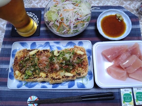 3/29 サッポロサクラビール、サントリー烏龍チューハイ、栃尾の油揚げ、かにぞうすい@自宅_b0042308_23120753.jpg
