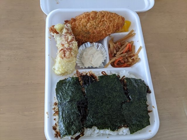 のり弁当＋からあげ：弁当のおおつか：こがねちゃん弁当（旭川市永山2条2）_f0397261_01315948.jpg