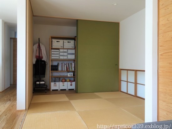 山善のトローリーハンガーで中2次女の学用品の収納_c0293787_17072082.jpg