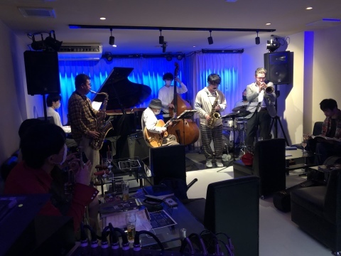 Jazzlive Cominジャズライブカミン 広島 3月30日から4月4日までおやすみします。_b0115606_11033722.jpeg