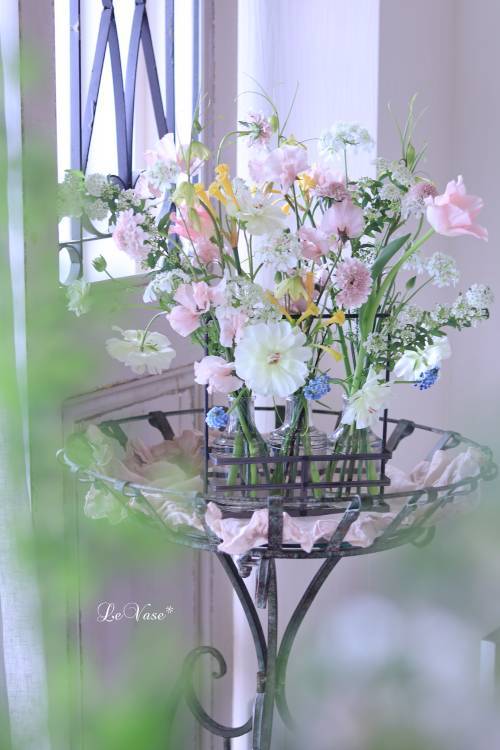 3月Living flower 『Pastel color flower bottle arrangement』_e0158653_09414053.jpg