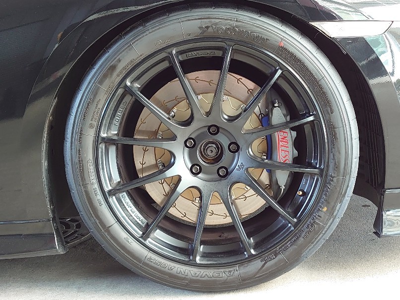 35GTR エンドレスモノブロックキャリパー装着! : HKSの直販店 HKS