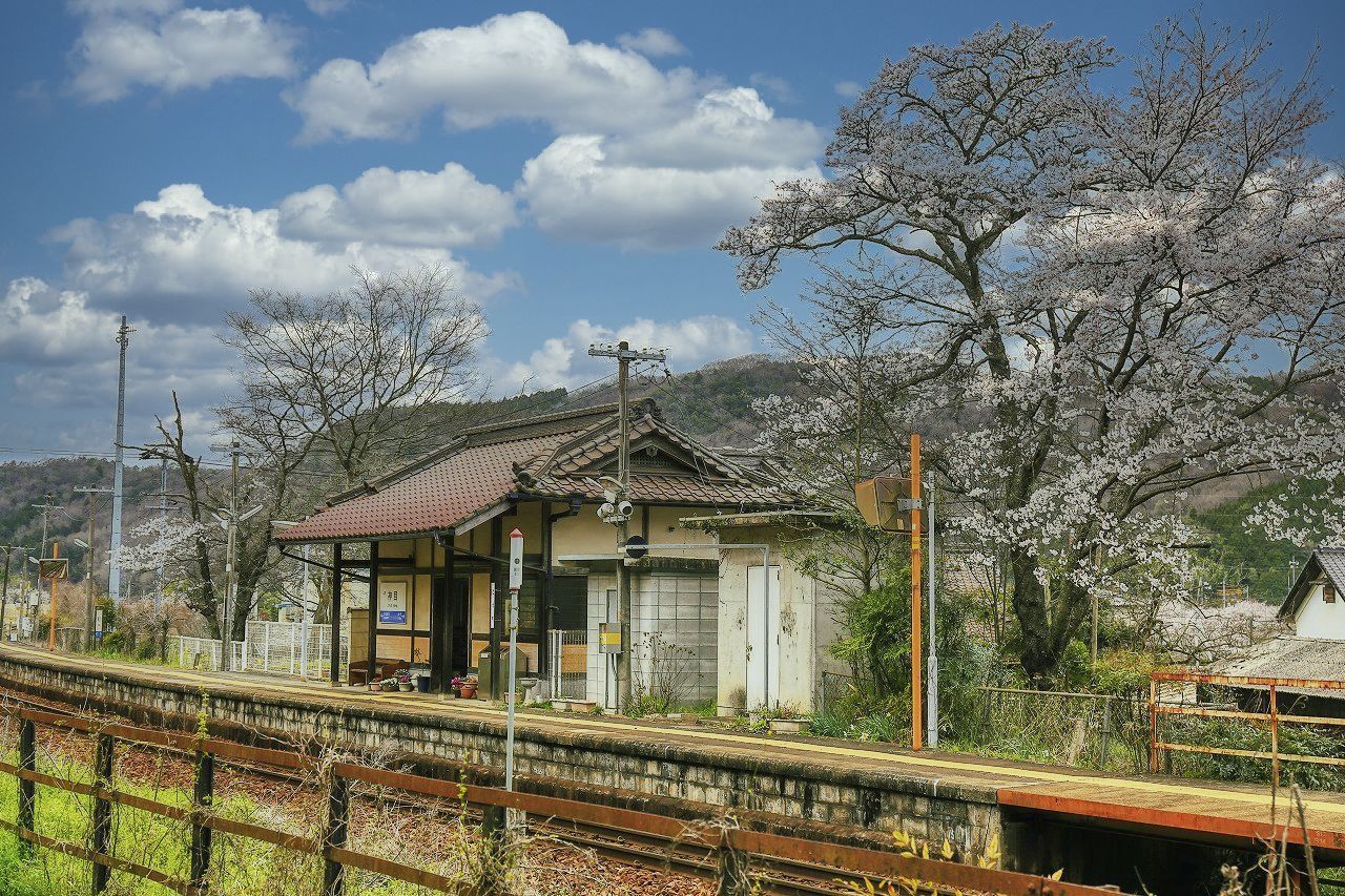 田舎の駅 の んびりと