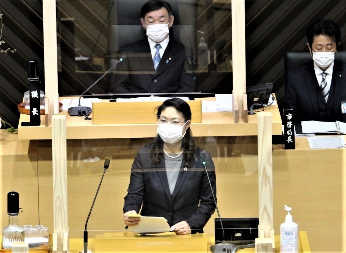 女生徒の不快感を訴えた議会質問、全文削除に(松山市議会)_c0166264_09230314.jpg