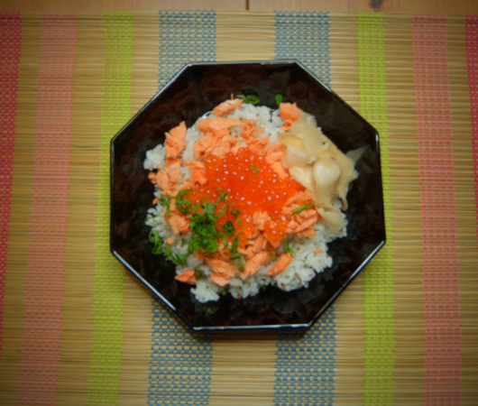 BentOn（べんとおん）、紅鮭といくらのアラスカ丼 -Kit-編_b0007805_22525400.jpg