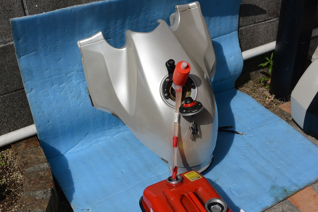 BMW R1100RSホールセンサー修理 そして・・・・・・・_a0330739_12504761.jpg