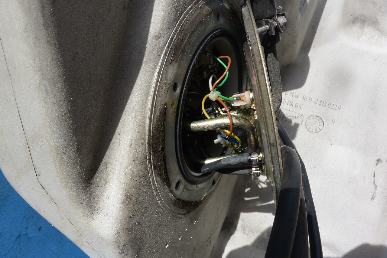 BMW R1100RSホールセンサー修理 そして・・・・・・・_a0330739_12520233.jpg