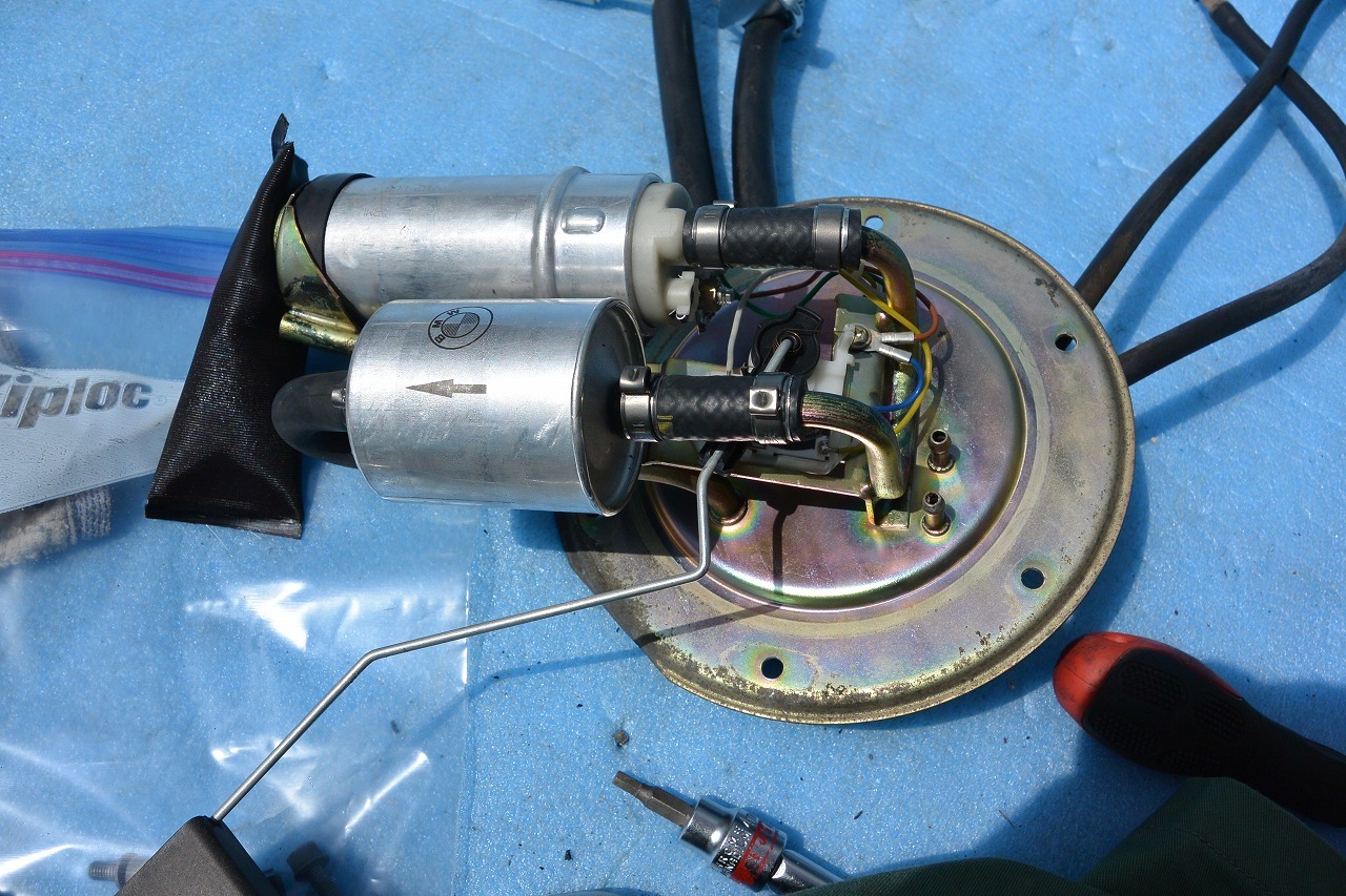 BMW R1100RSホールセンサー修理 そして・・・・・・・_a0330739_12542200.jpg
