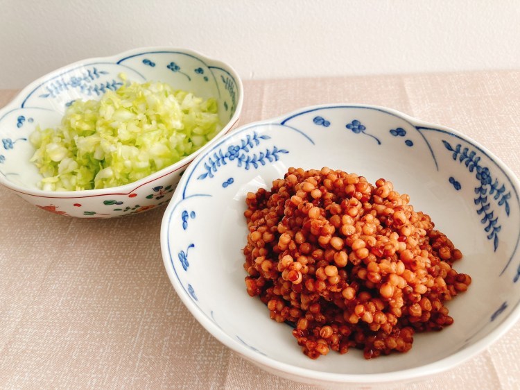 【雑穀料理】もっちり食感とコクのある味わい!焼き目パリパリ高キビ餃子の作り方【高キビ】_c0405952_20530512.jpg