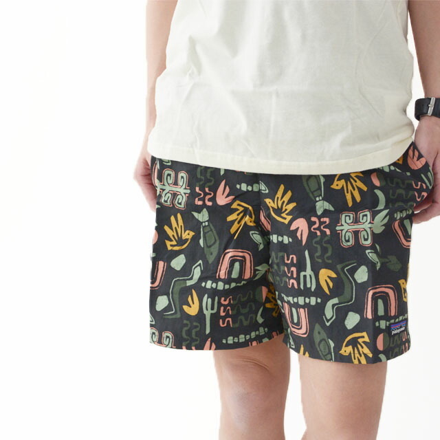 Patagonia [パタゴニア] Boys\' Baggies Shorts - 5 in.5[67035] Boys\'・バギーズ・ショーツ(13cm)・・LADY\'S _f0051306_14534429.jpg