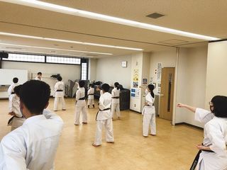 日曜空手 屯田教室 新琴似・新川教室 新しい仲間!_c0118332_13080928.jpg