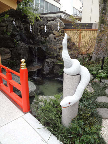 蛇窪神社／改修工事終了後、お披露目_e0370846_15252641.jpg