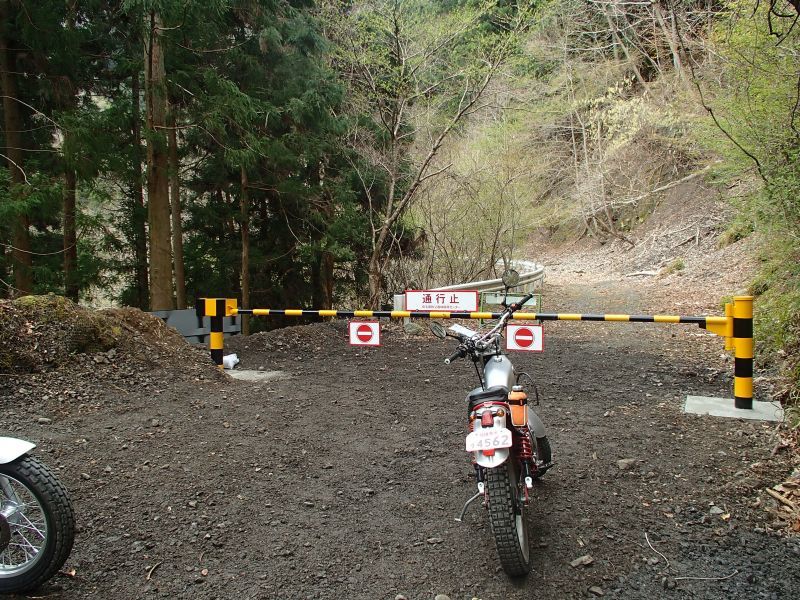 先週に引き続き北関東の林道へ しっぽのトライアルあそび