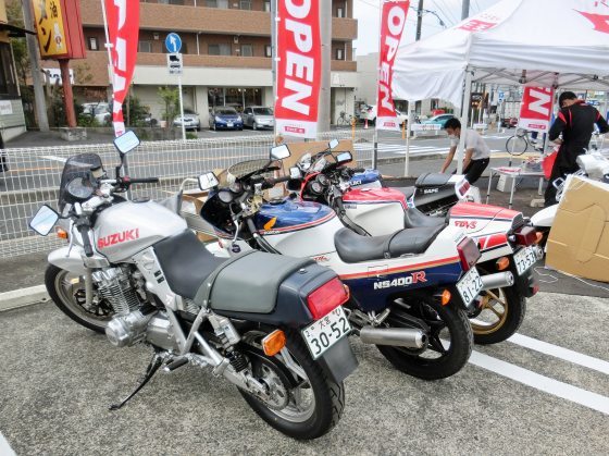 藤沢のバイク王で「絶版車試乗会」、ヤマハRZV500Rに試乗 : 某の 藤沢のバイク王で「絶版車試乗会」、ヤマハRZV500Rに試乗 : 某の