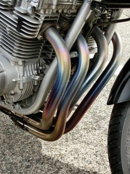 藤沢のバイク王で「絶版車試乗会」、ヤマハRZV500Rに試乗 : 某の 藤沢のバイク王で「絶版車試乗会」、ヤマハRZV500Rに試乗 : 某の