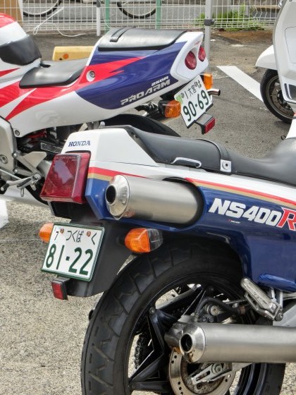 藤沢のバイク王で「絶版車試乗会」、ヤマハRZV500Rに試乗 : 某の 藤沢のバイク王で「絶版車試乗会」、ヤマハRZV500Rに試乗 : 某の