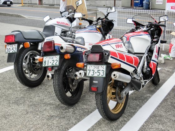 藤沢のバイク王で「絶版車試乗会」、ヤマハRZV500Rに試乗 : 某の 藤沢のバイク王で「絶版車試乗会」、ヤマハRZV500Rに試乗 : 某の